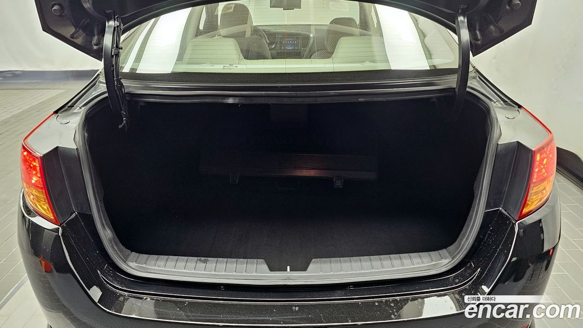 Kia K5 2011