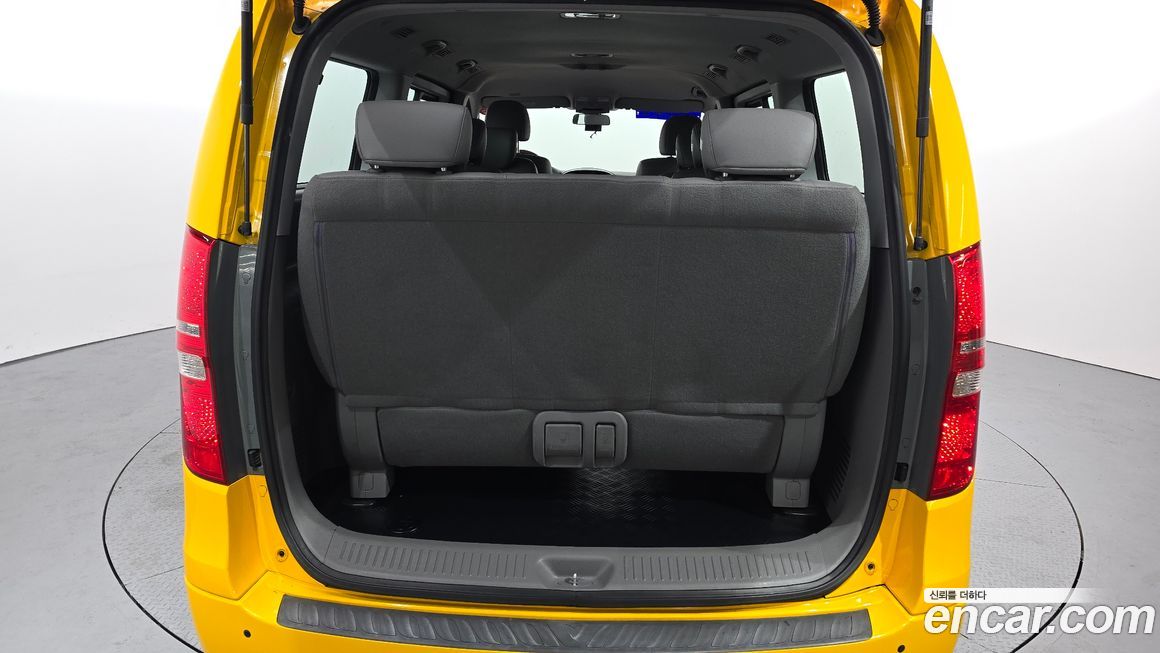Hyundai Starex 2019