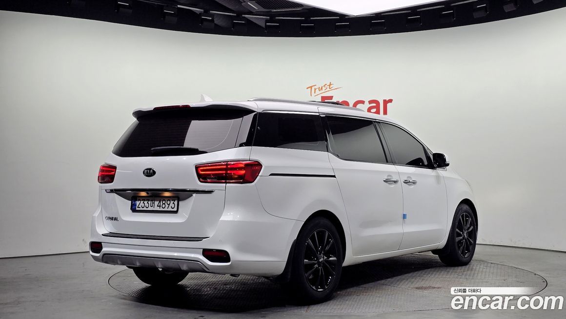 Kia Canival 2019