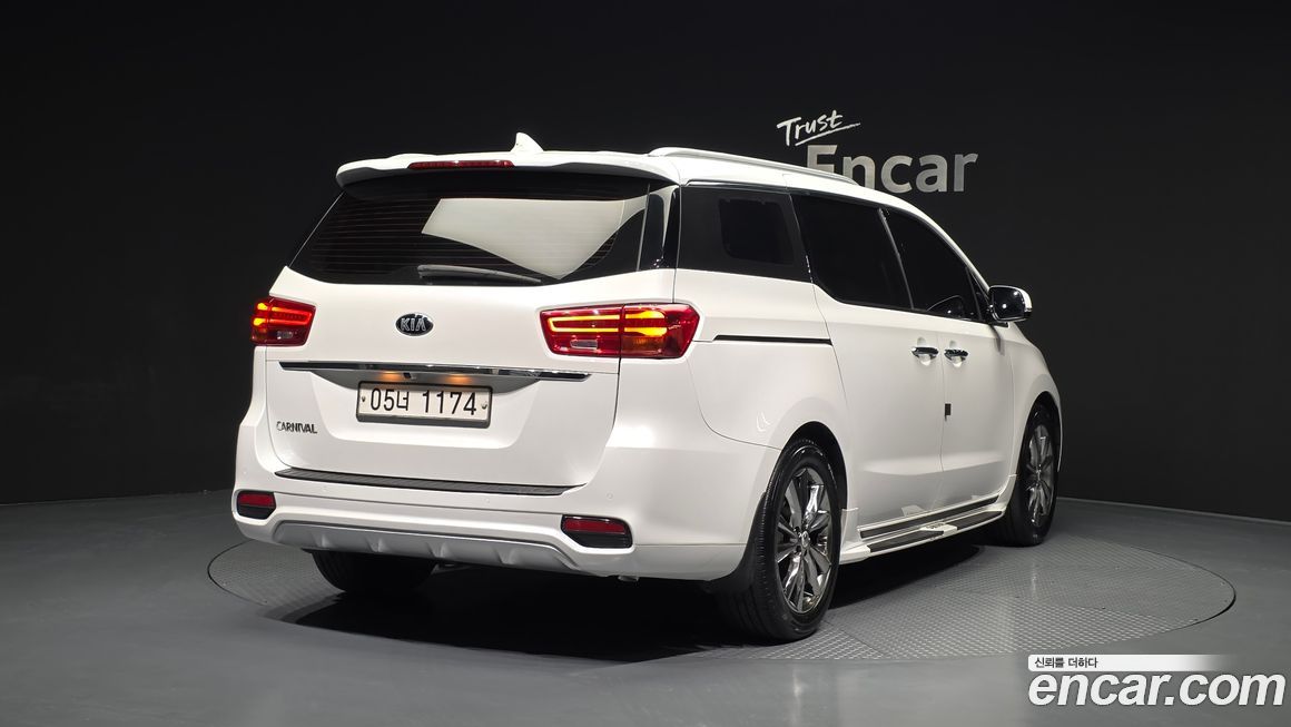 Kia Canival 2019