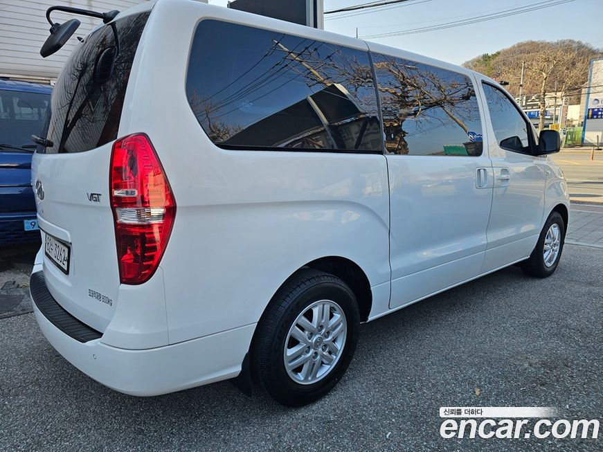 Hyundai Starex 2021