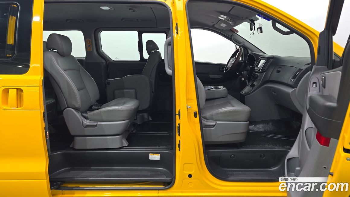 Hyundai Starex 2019