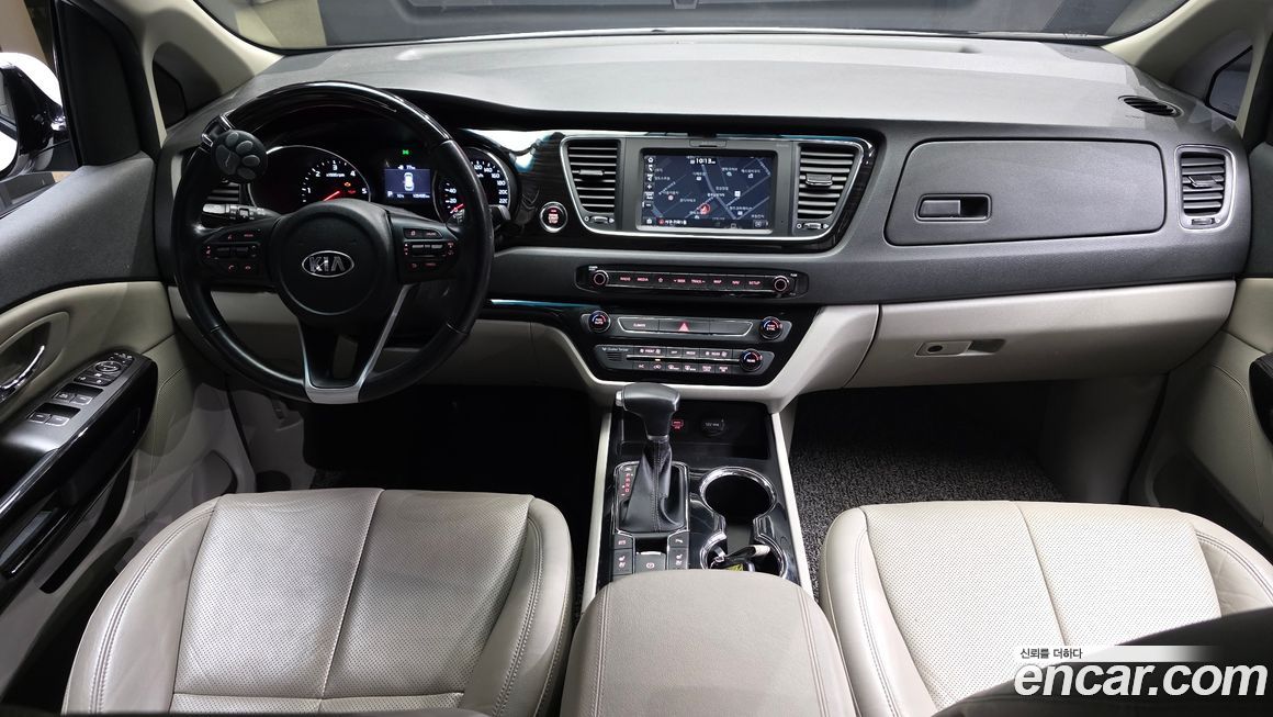 Kia Canival 2019