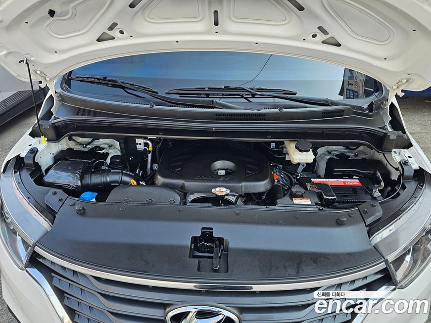 Hyundai Starex 2021