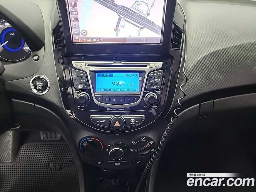 Hyundai Accent 2015