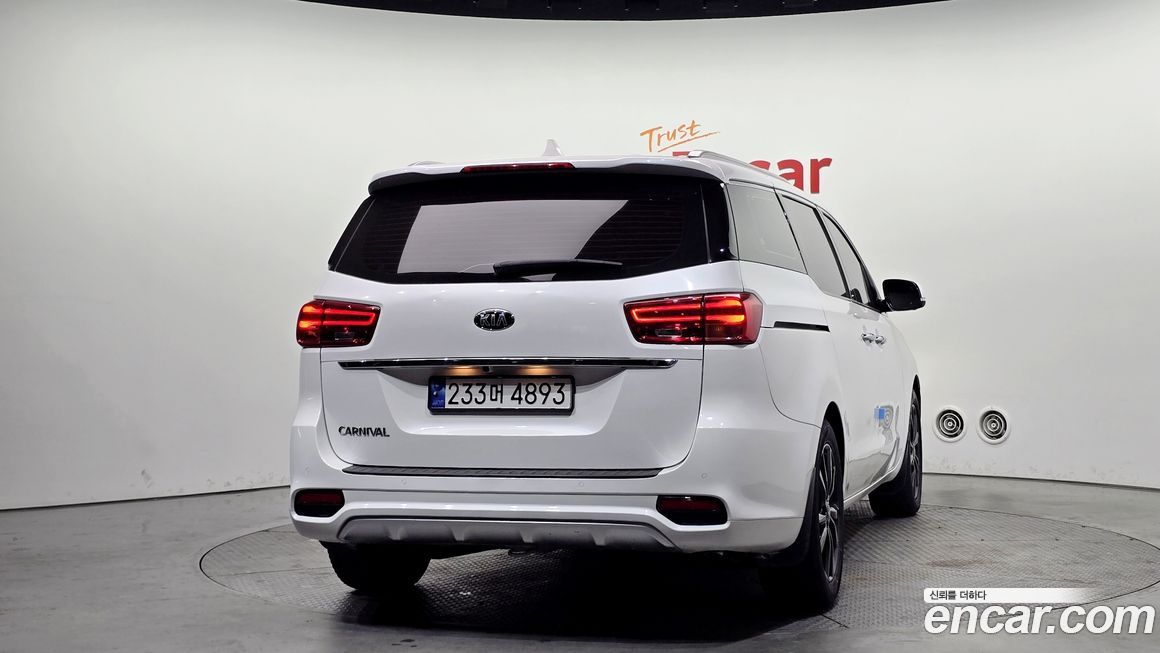 Kia Canival 2019