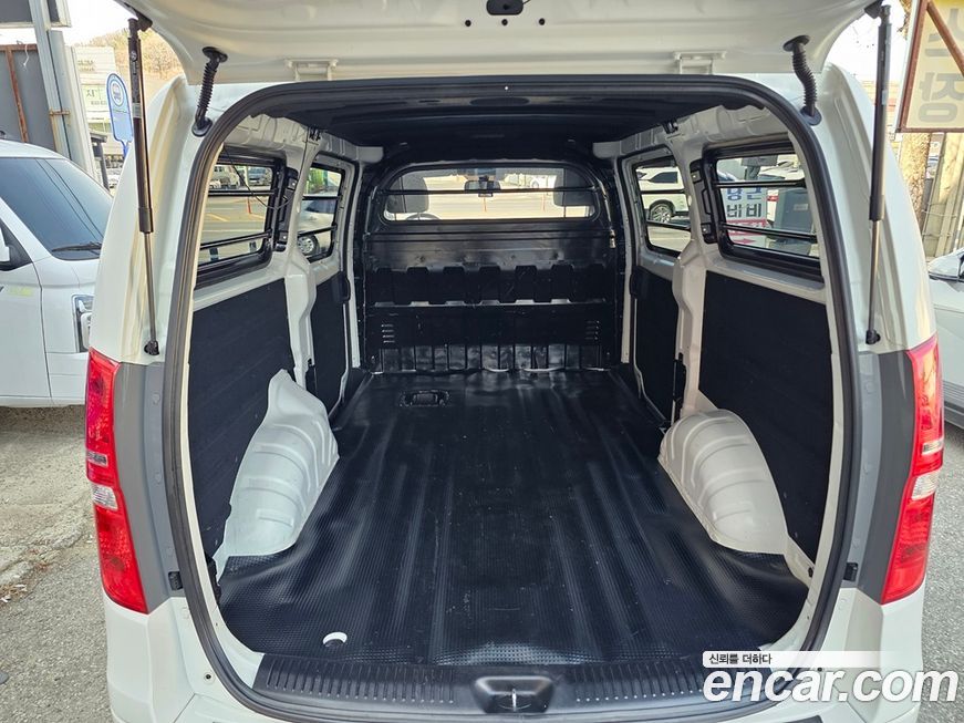 Hyundai Starex 2021