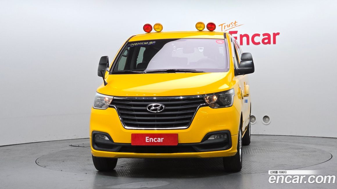 Hyundai Starex 2019