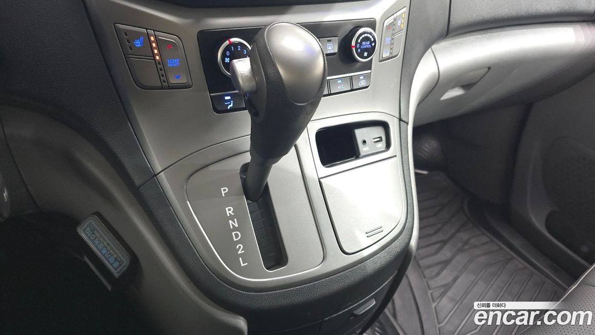 Hyundai Starex 2019