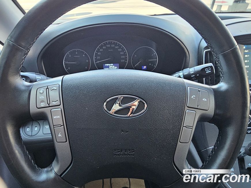 Hyundai Starex 2021