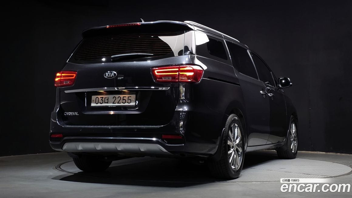 Kia Canival 2019