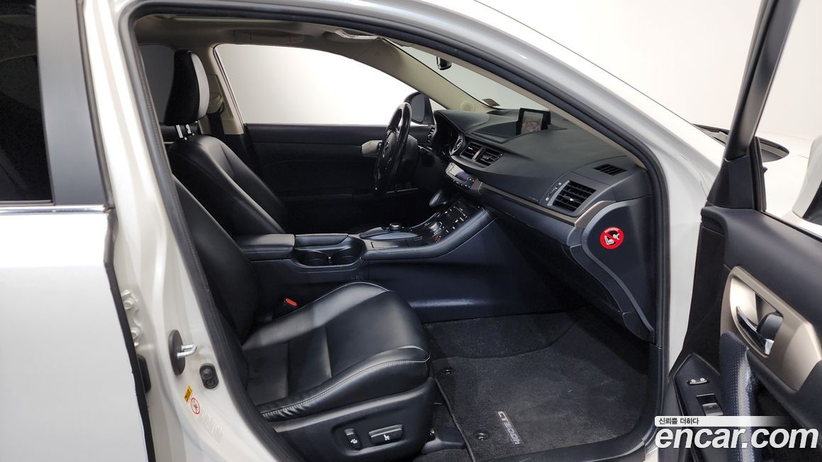 Lexus CT200h 2017
