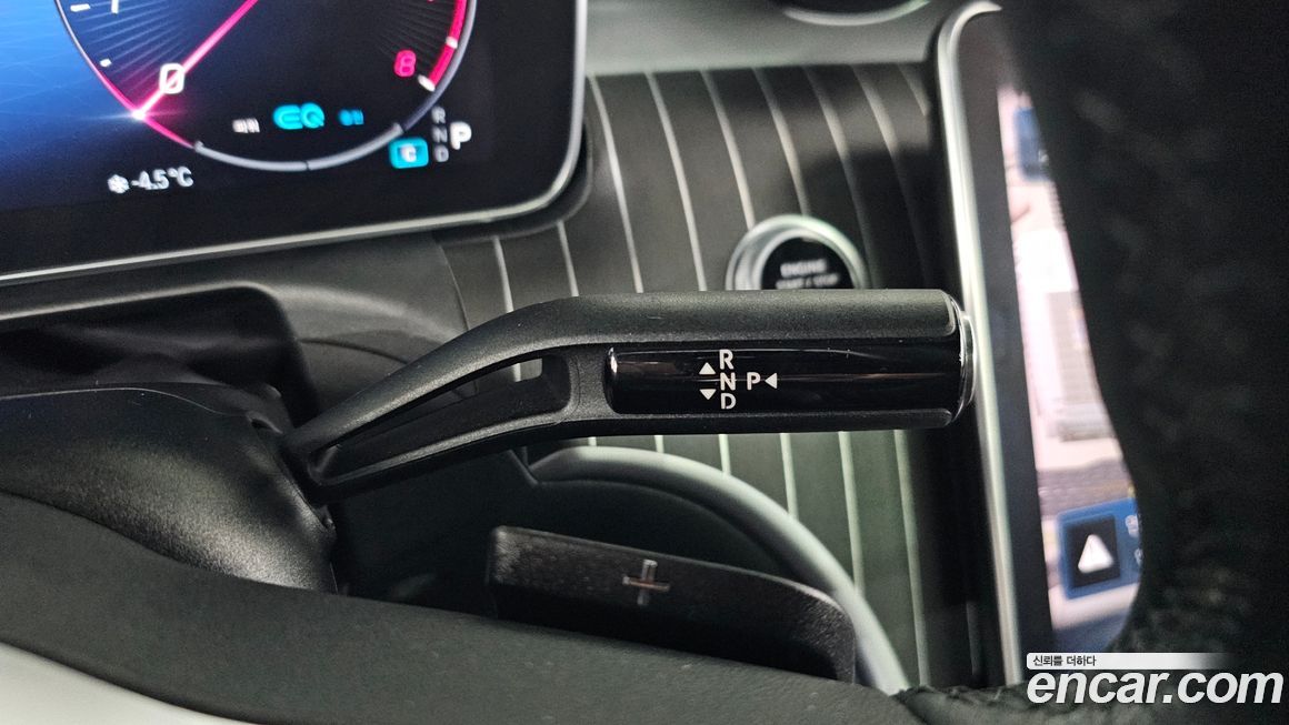 Mercedes-Benz C-Class 2022
