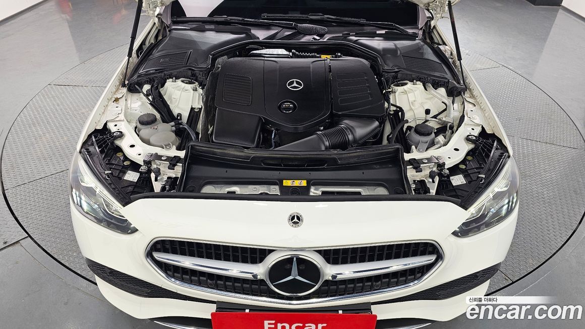 Mercedes-Benz C-Class 2022