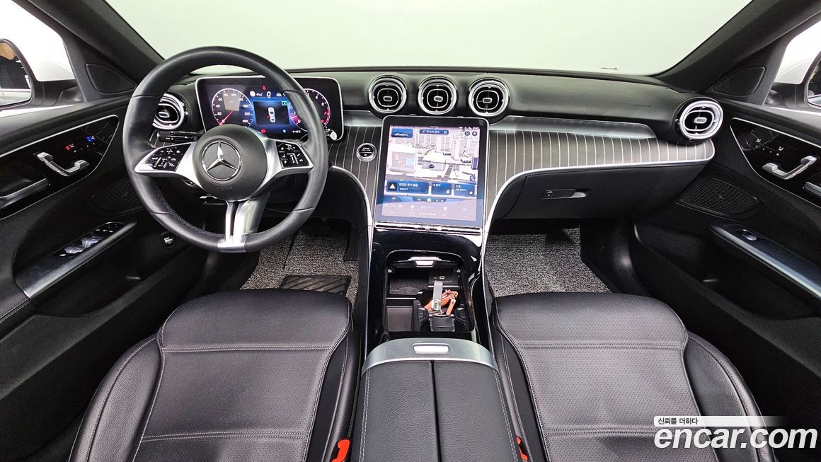 Mercedes-Benz C-Class 2022