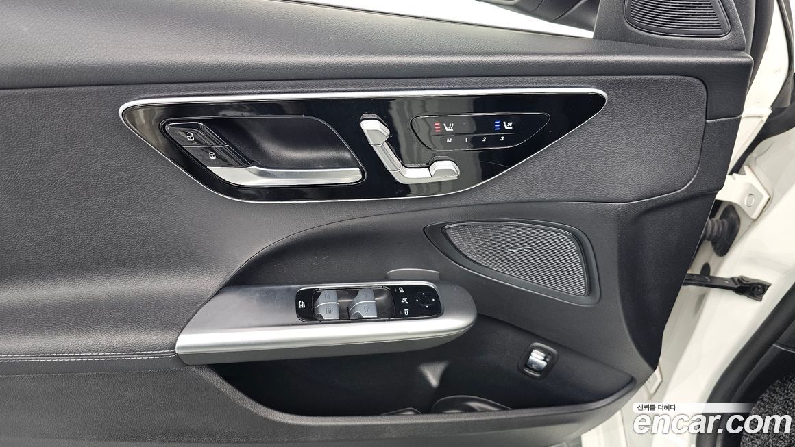 Mercedes-Benz C-Class 2022