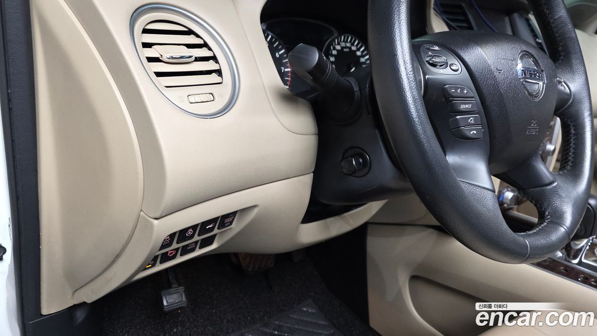 Nissan Pathfinder 2016