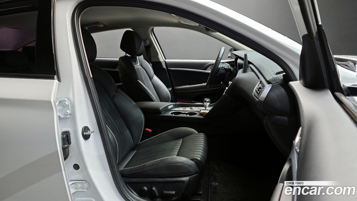 Genesis G70 2020