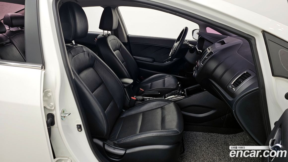 Kia K3 2016