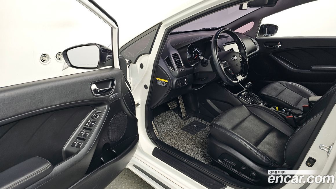 Kia K3 2016