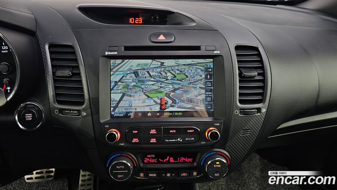 Kia K3 2016