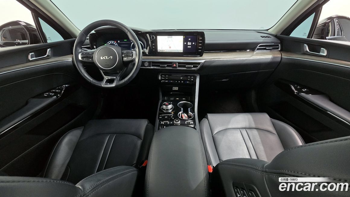 Kia K5 2023