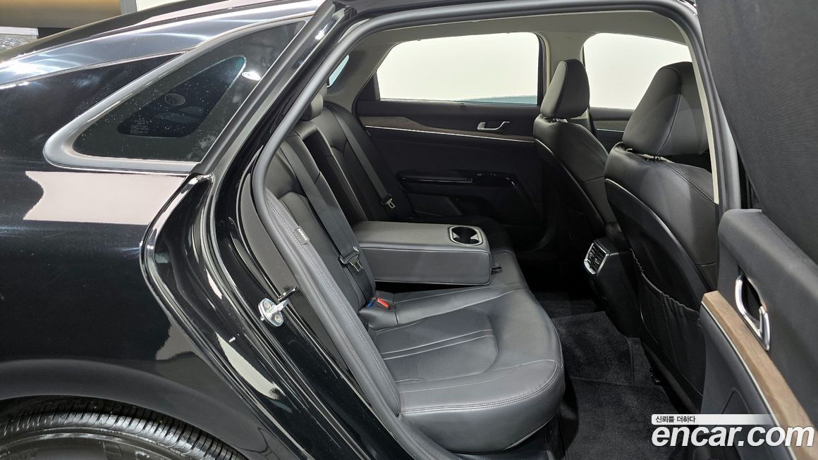 Kia K5 2023