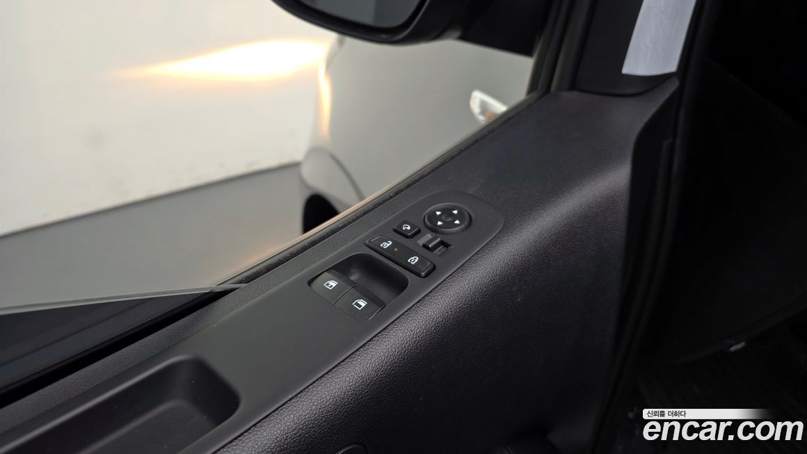 Hyundai Staria 2025