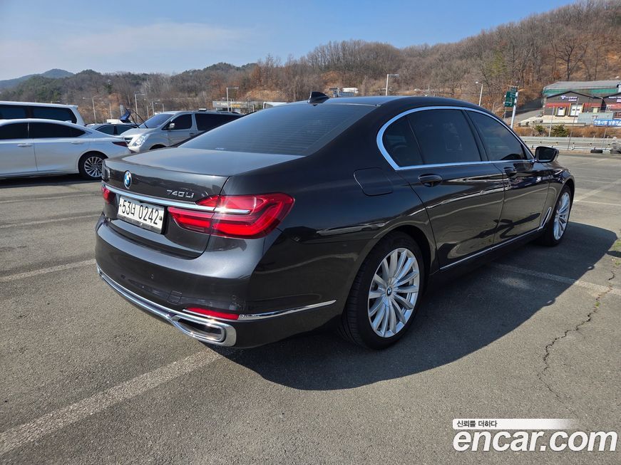 BMW 7-Series 2016