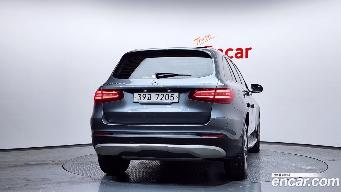 Mercedes-Benz GLC-Class 2019