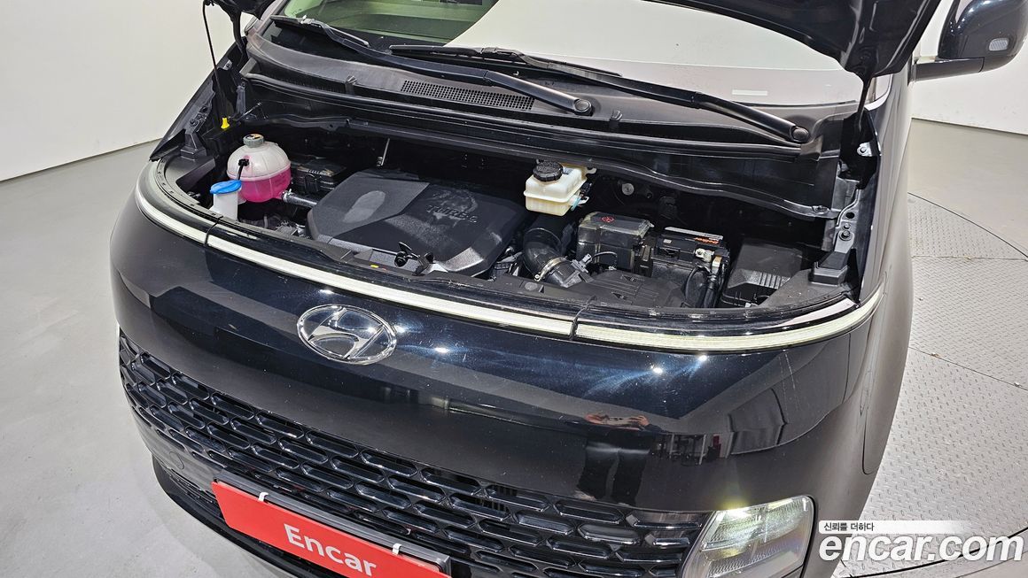 Hyundai Staria 2023