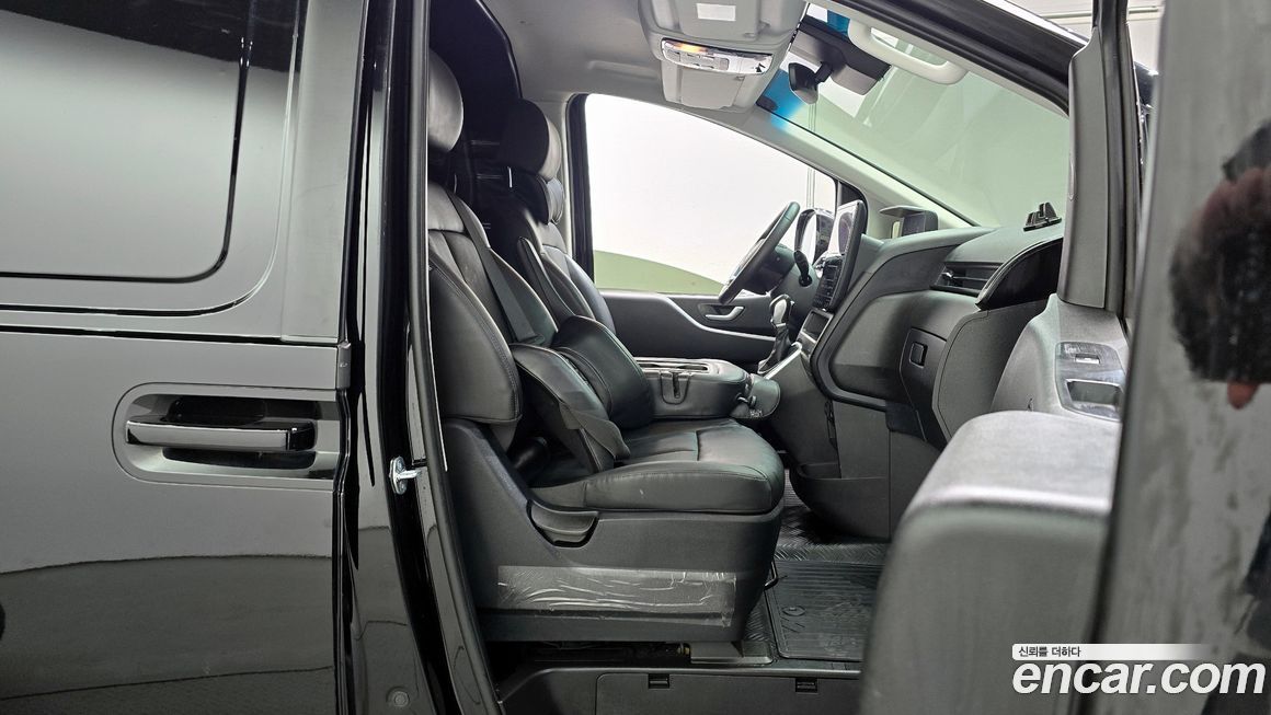 Hyundai Staria 2023