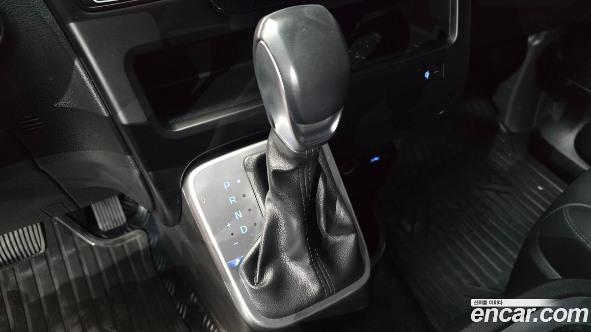 Hyundai Staria 2023