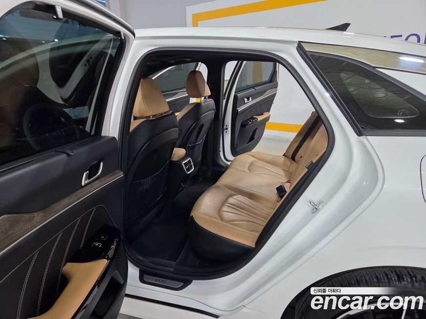 Kia K5 2023