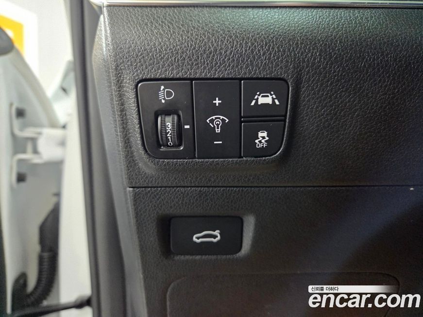 Kia K5 2023