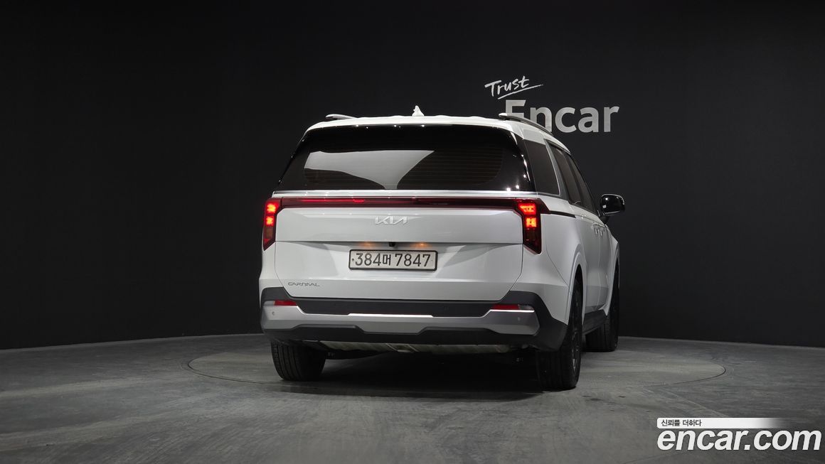 Kia Canival 2024
