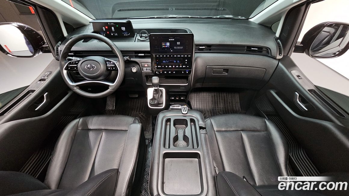 Hyundai Staria 2023