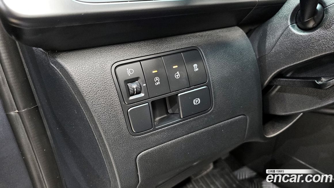 Hyundai Staria 2023