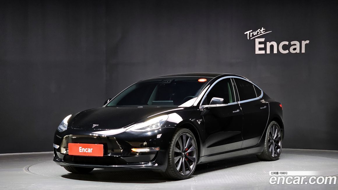 Tesla Model 3 2020