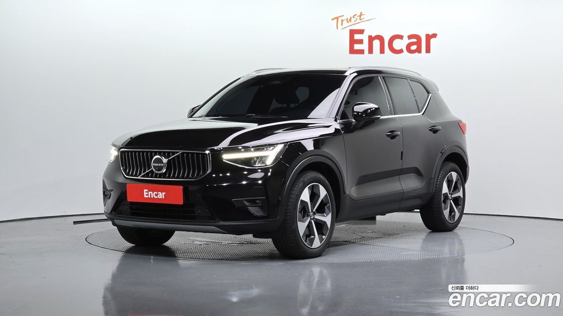 Volvo XC40 2023