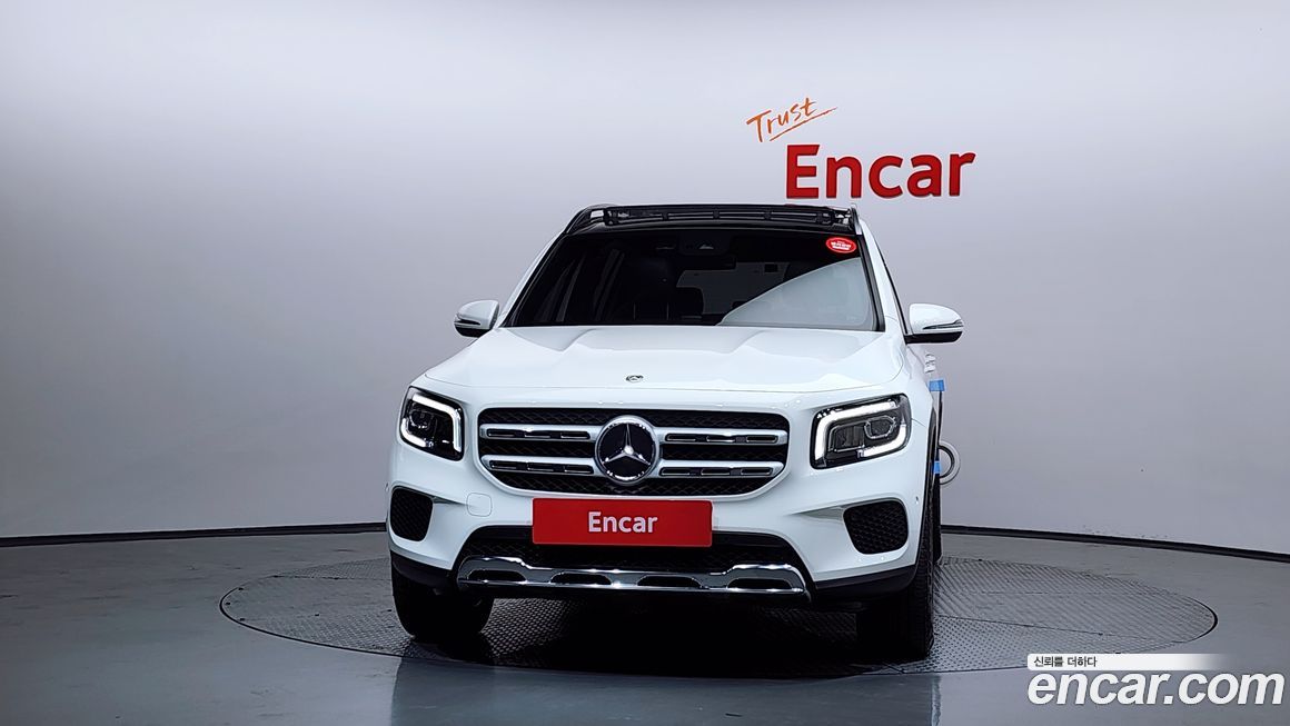 Mercedes-Benz GLB-Class 2021