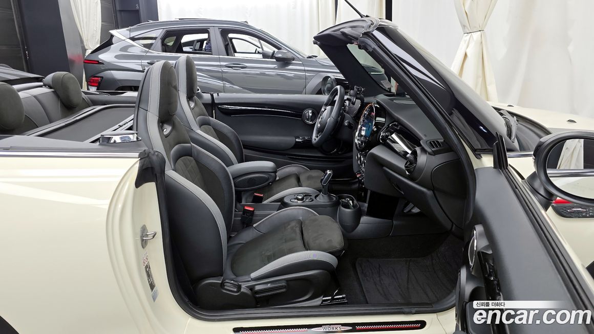 Mini Cooper Convertible 2022