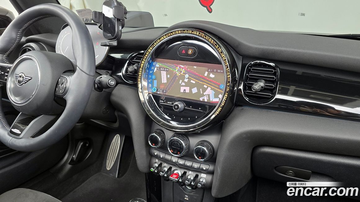 Mini Cooper Convertible 2022