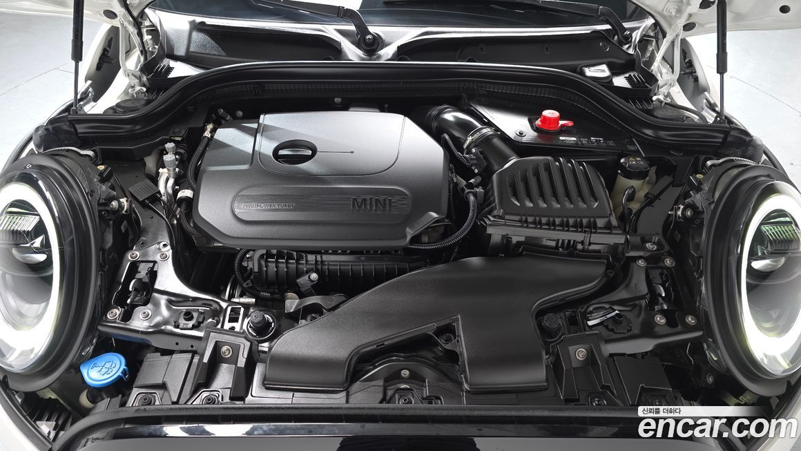 Mini Cooper Convertible 2024