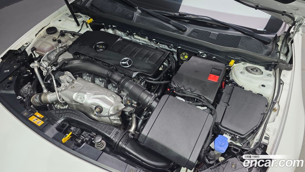 Mercedes-Benz CLA-Class 2021