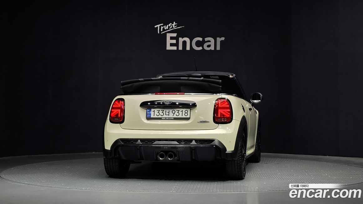 Mini Cooper Convertible 2022