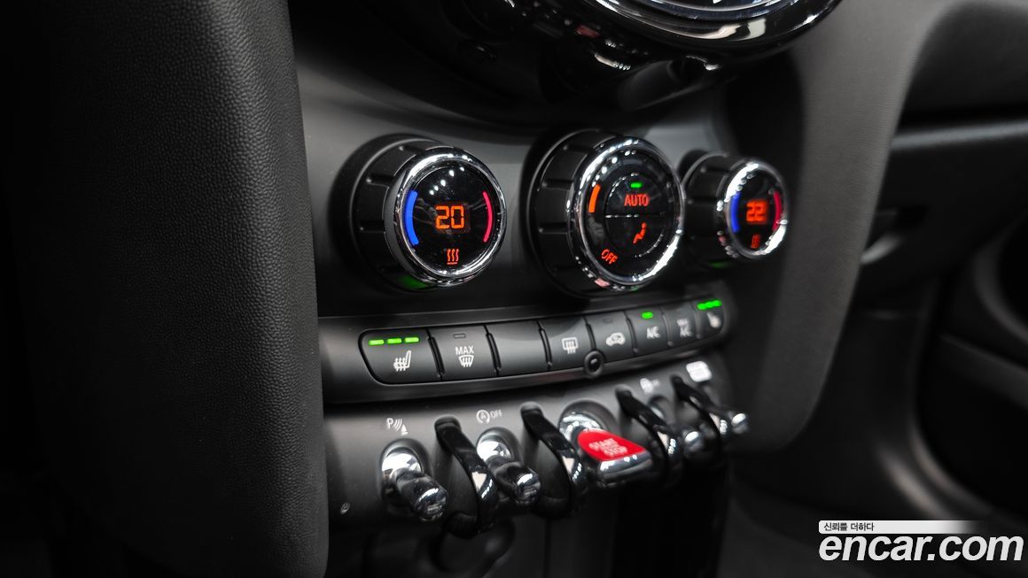 Mini Cooper Convertible 2024