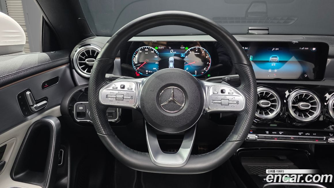 Mercedes-Benz CLA-Class 2021