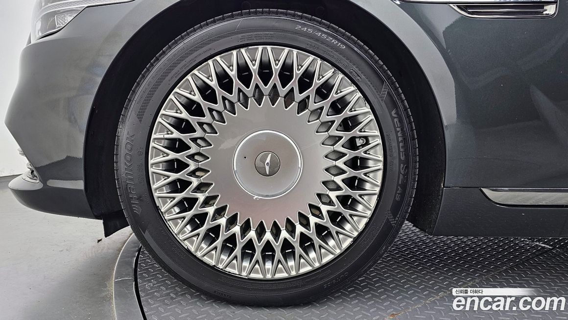 Genesis G90 2019