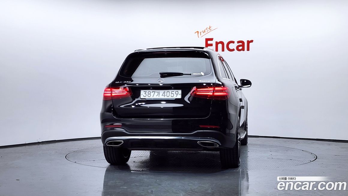 Mercedes-Benz GLC-Class 2019